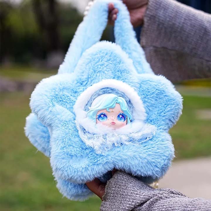 Dumia·Aria Snow Tracks Whisperer Plush Bag