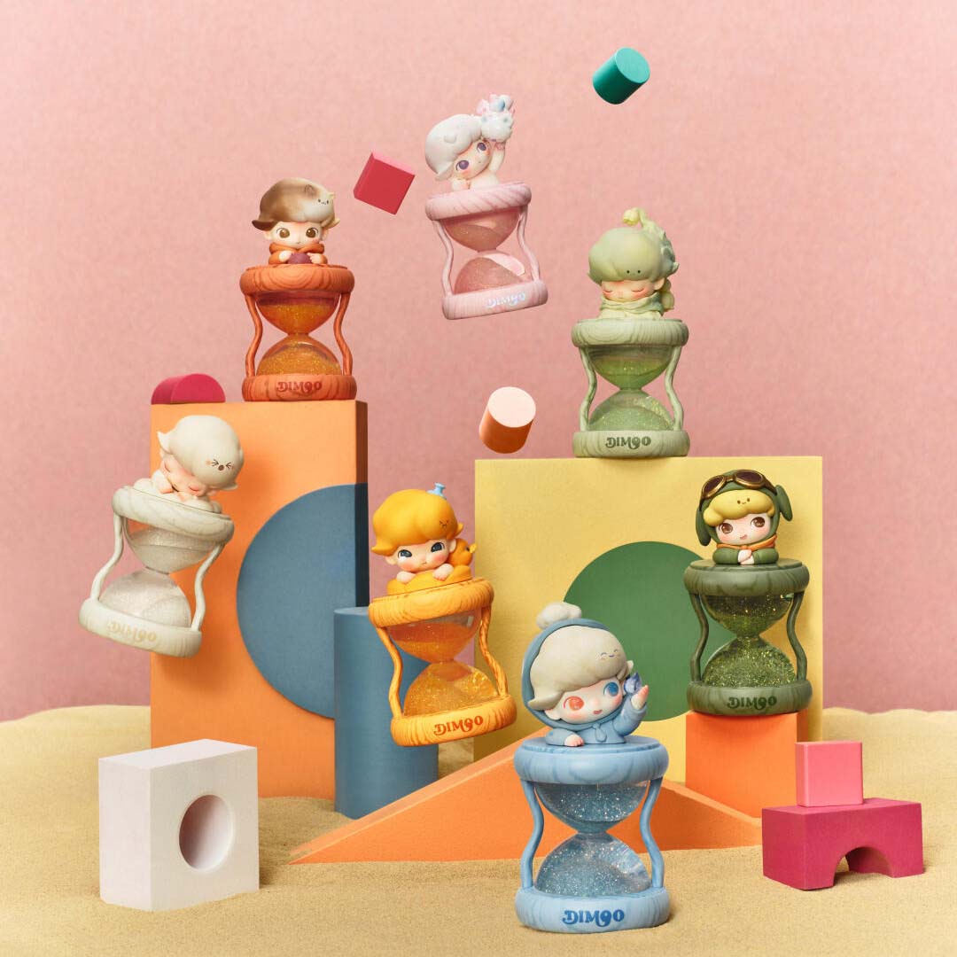 【DIMOO】Memories We Hold Series-Glowing Hourglass Crystal Ball