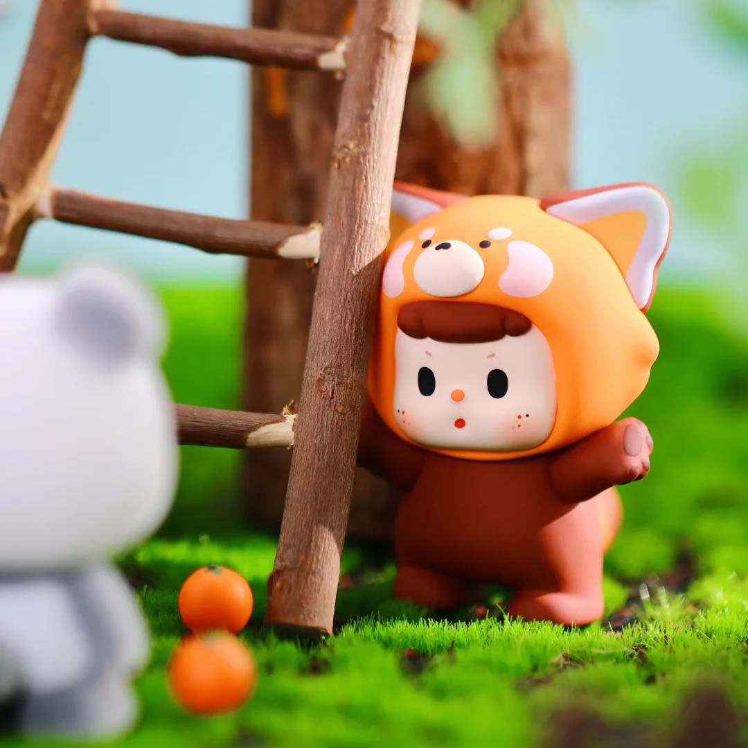 BUER Rare Animals Mini Figure