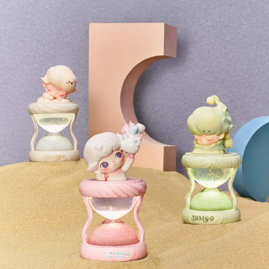【DIMOO】Memories We Hold Series-Glowing Hourglass Crystal Ball