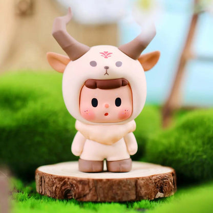 BUER Rare Animals Mini Figure