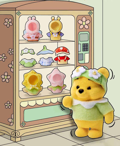 【WINNIE】Pooh Touching Garden