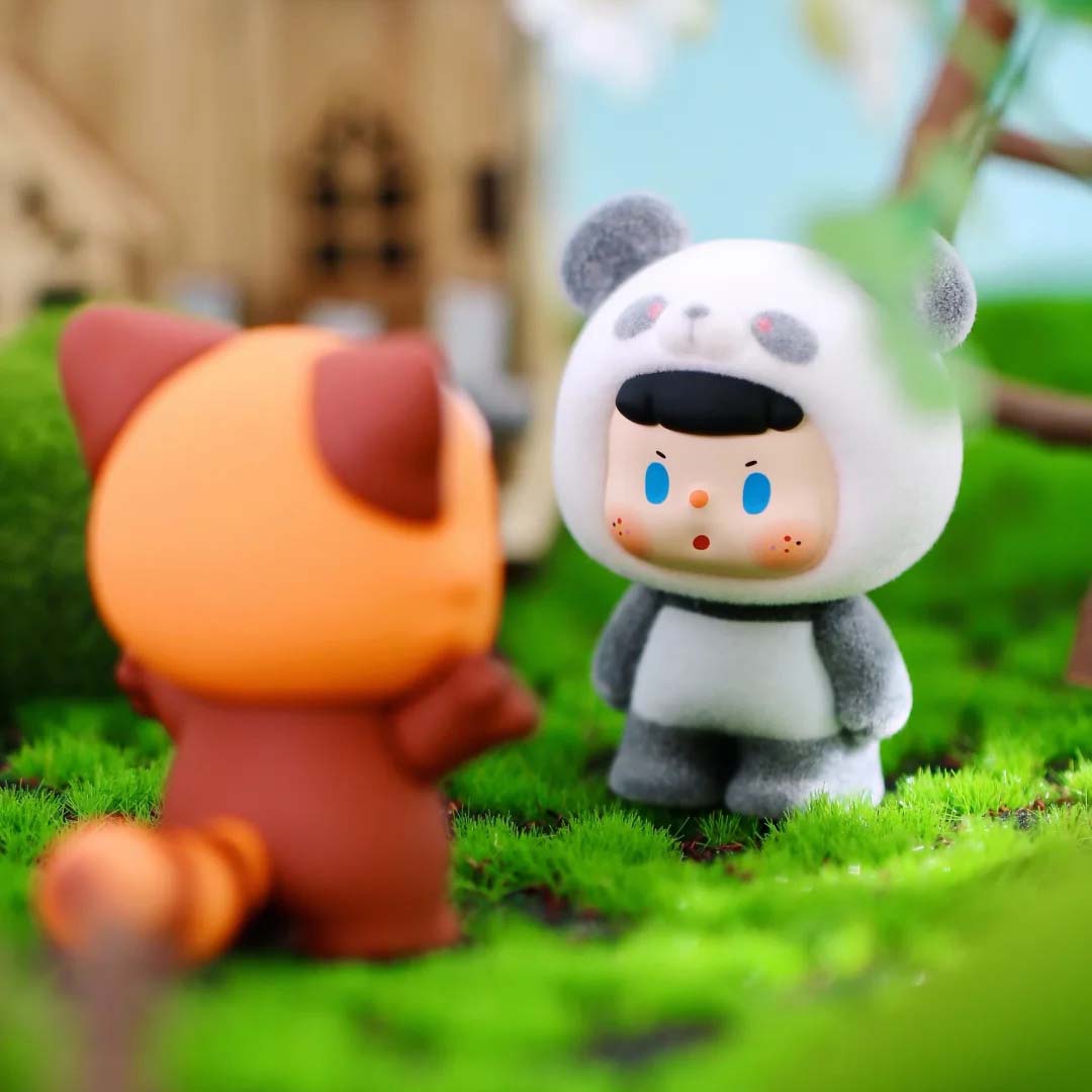 BUER Rare Animals Mini Figure