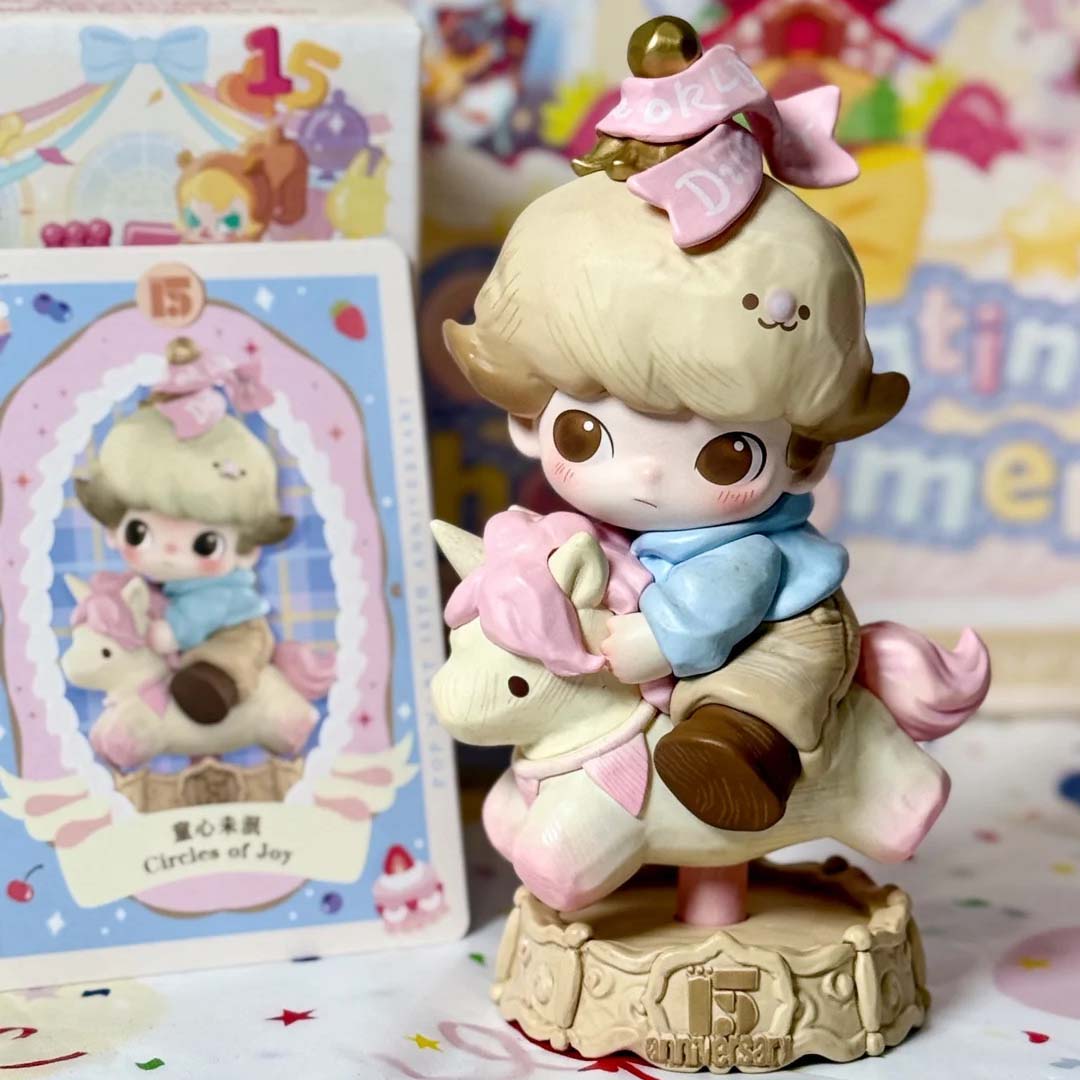 Celebrating the Moment 15th Anniversary Series Figure